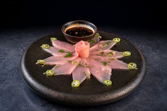Usuzukuri Hamachi.