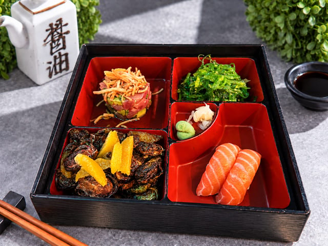 Bento Deluxe Two.